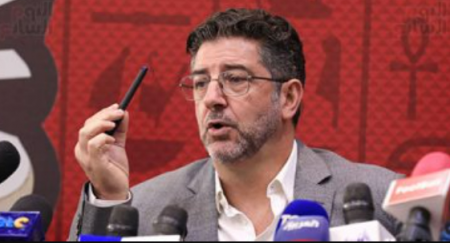 شوبير يوضح حقيقة رحيل فيتوريا عن تدريب منتخب مصر